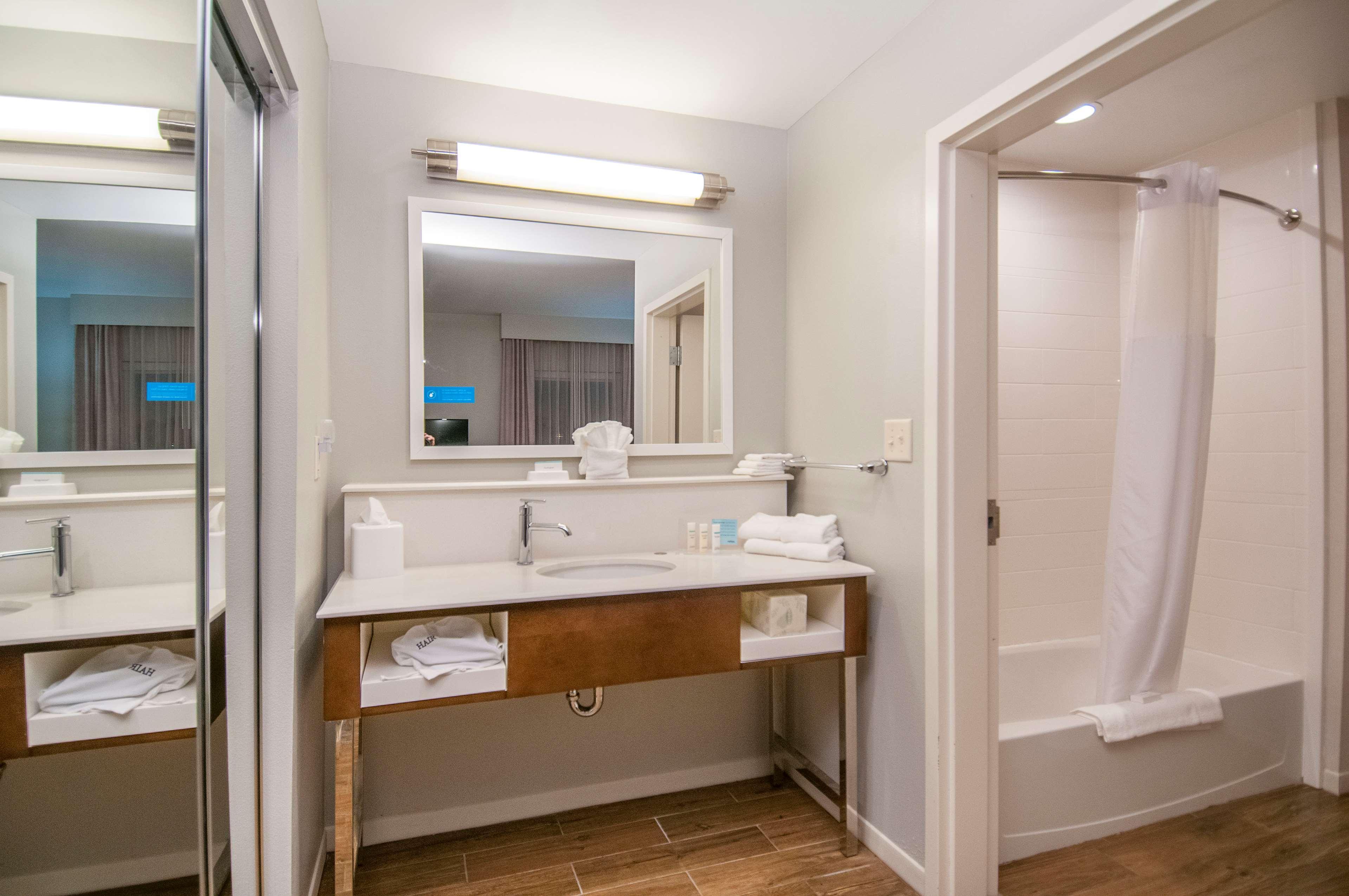 Hampton Inn Opelousas Bagian luar foto