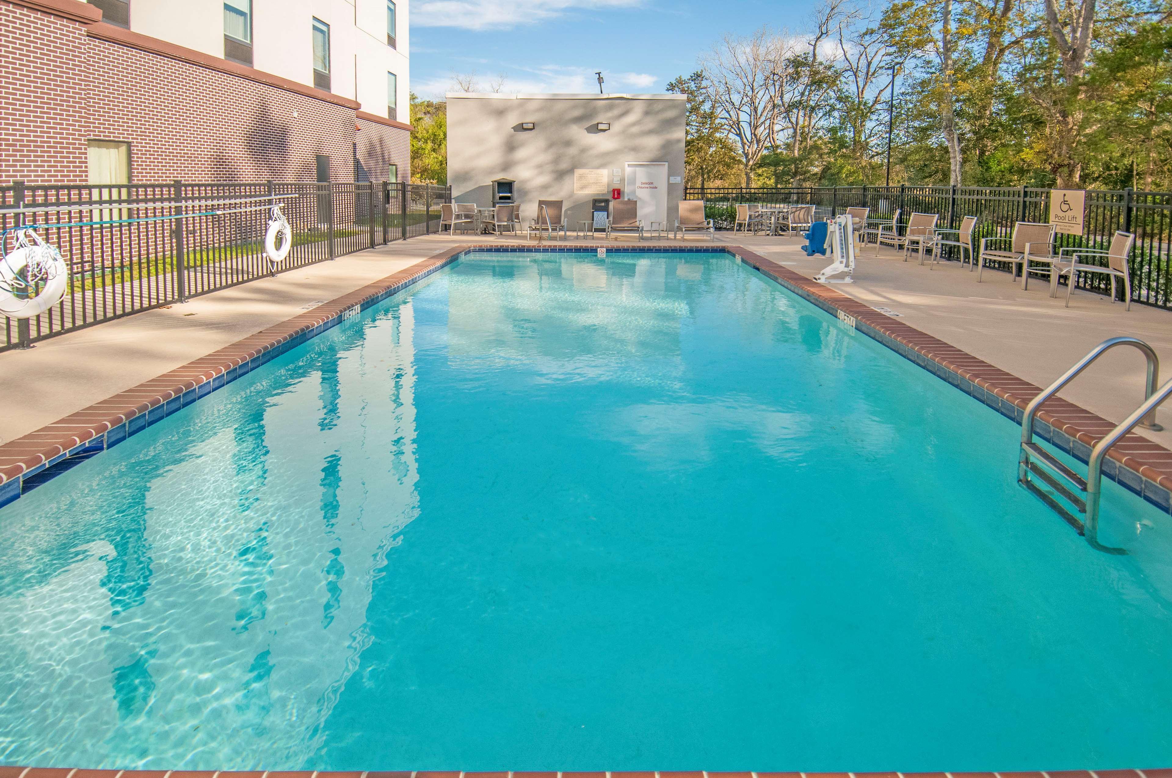 Hampton Inn Opelousas Bagian luar foto